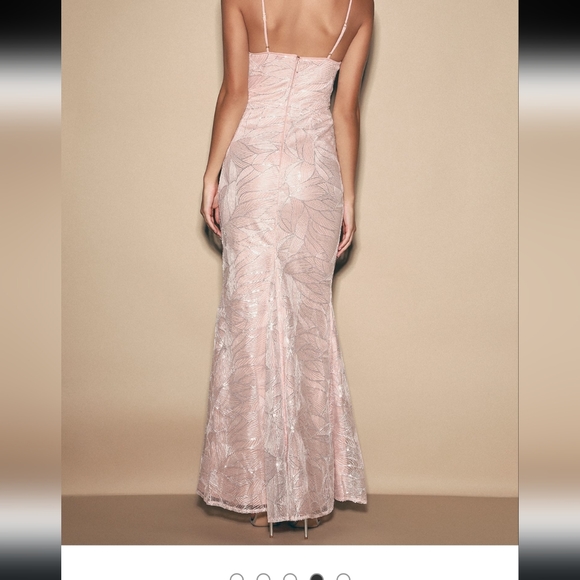 Stunning Lulu's Blush Pink Gown US 6/ 8 - Picture 3 of 5
